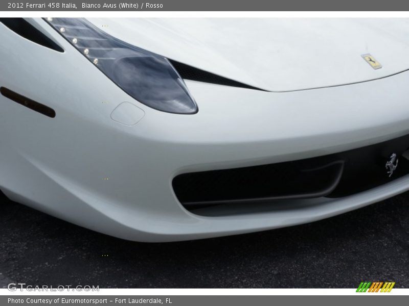 Bianco Avus (White) / Rosso 2012 Ferrari 458 Italia