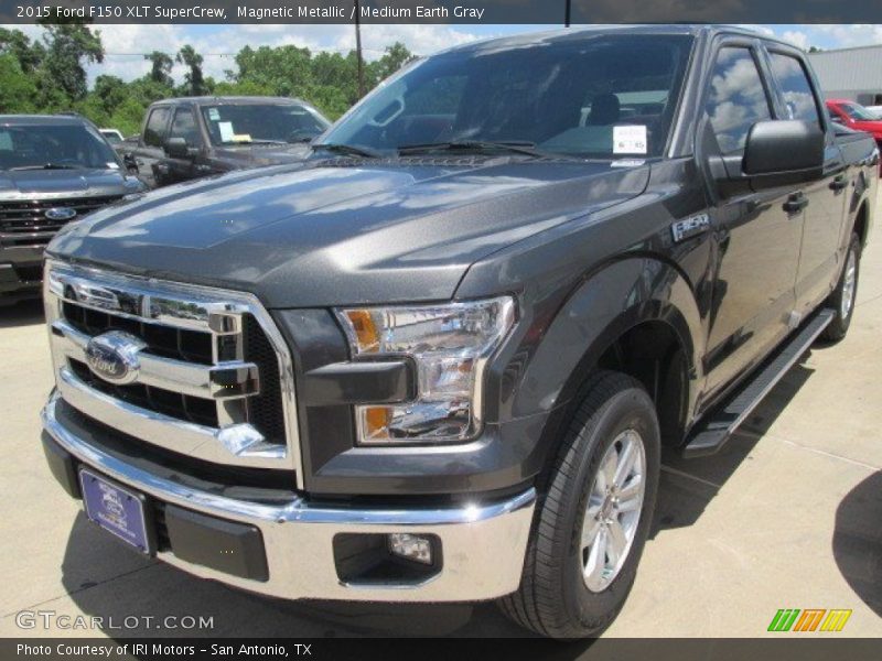 Magnetic Metallic / Medium Earth Gray 2015 Ford F150 XLT SuperCrew
