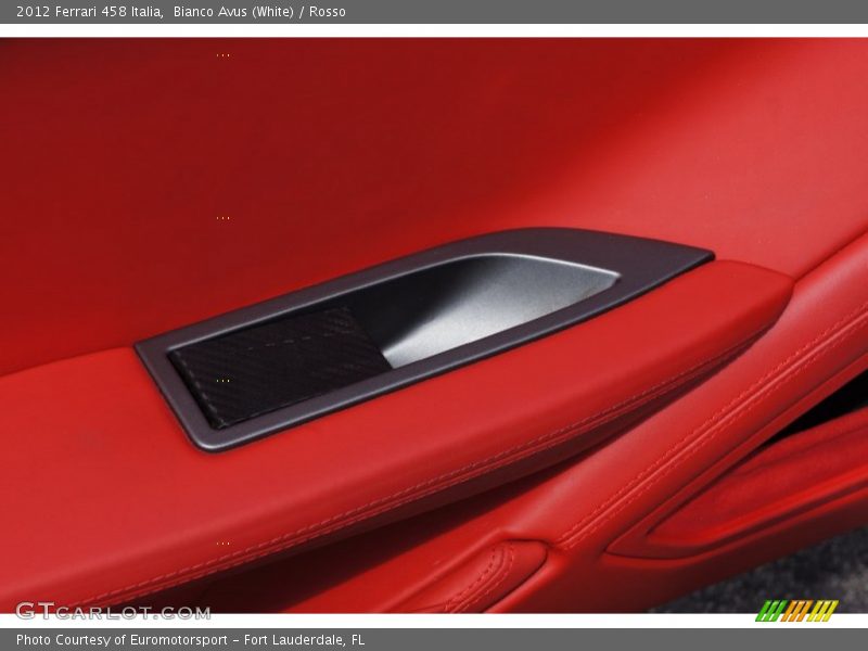 Bianco Avus (White) / Rosso 2012 Ferrari 458 Italia