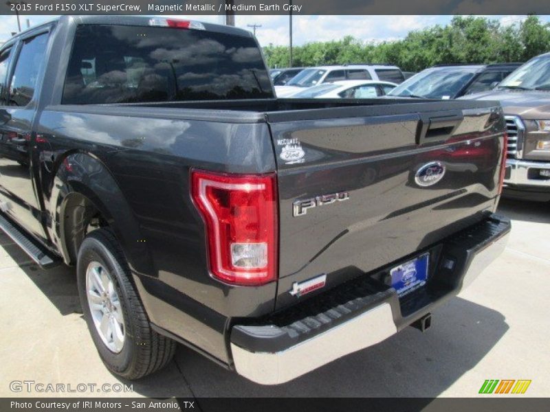 Magnetic Metallic / Medium Earth Gray 2015 Ford F150 XLT SuperCrew