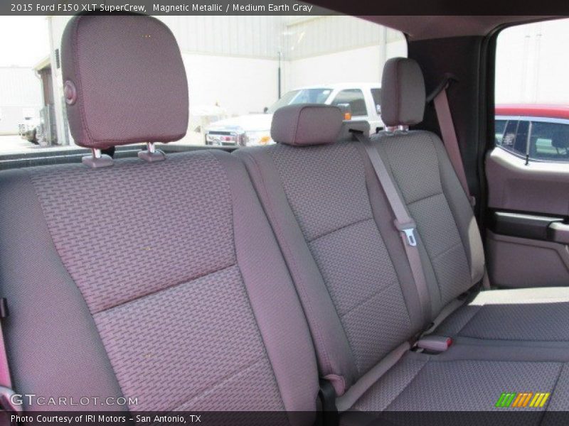 Magnetic Metallic / Medium Earth Gray 2015 Ford F150 XLT SuperCrew