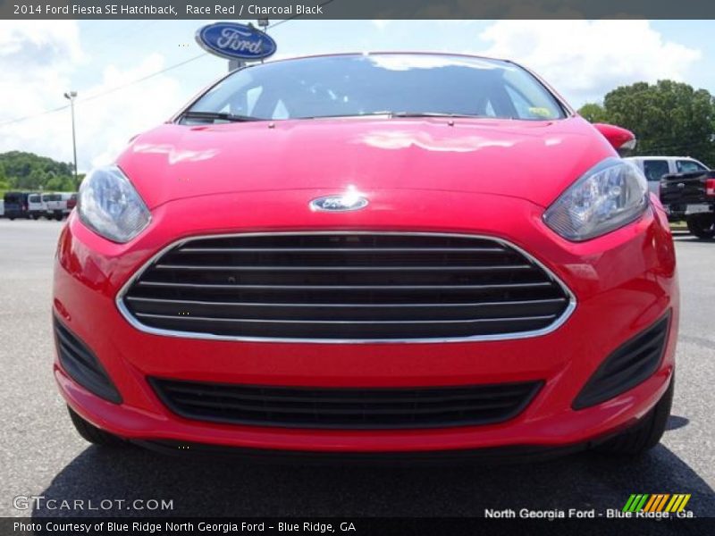 Race Red / Charcoal Black 2014 Ford Fiesta SE Hatchback