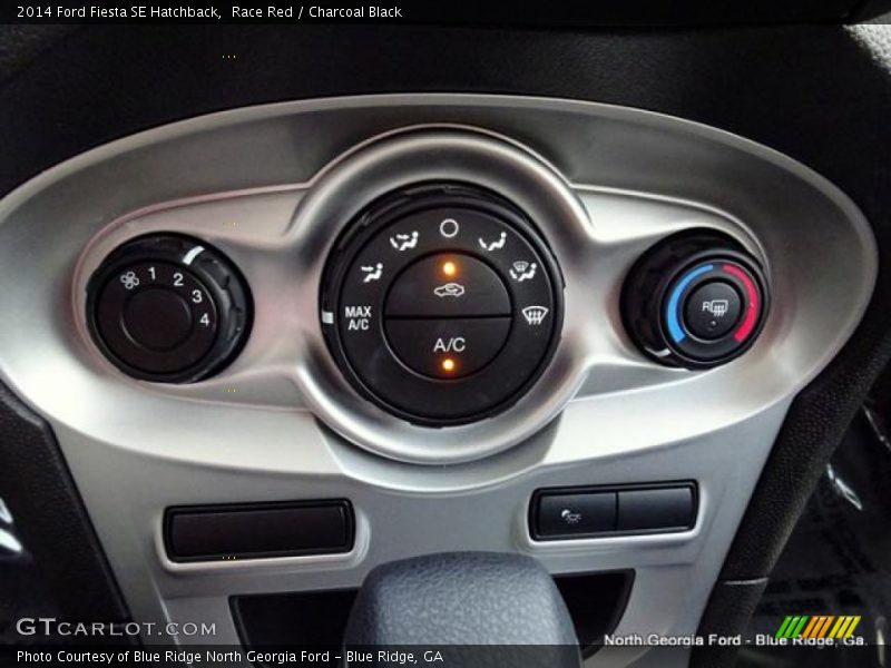 Race Red / Charcoal Black 2014 Ford Fiesta SE Hatchback