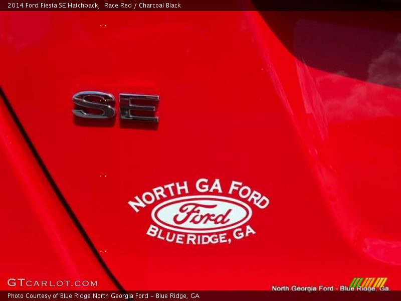 Race Red / Charcoal Black 2014 Ford Fiesta SE Hatchback