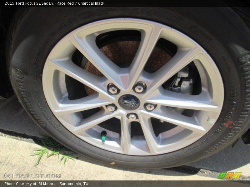 Race Red / Charcoal Black 2015 Ford Focus SE Sedan