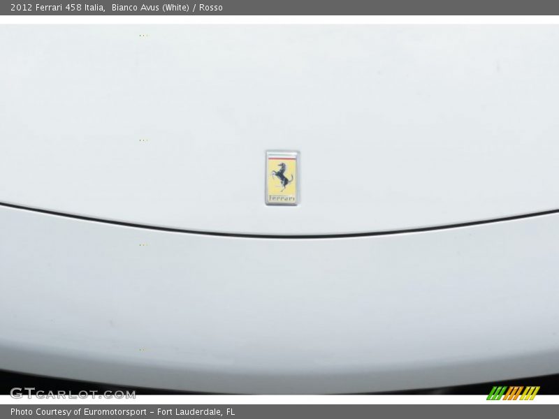 Bianco Avus (White) / Rosso 2012 Ferrari 458 Italia