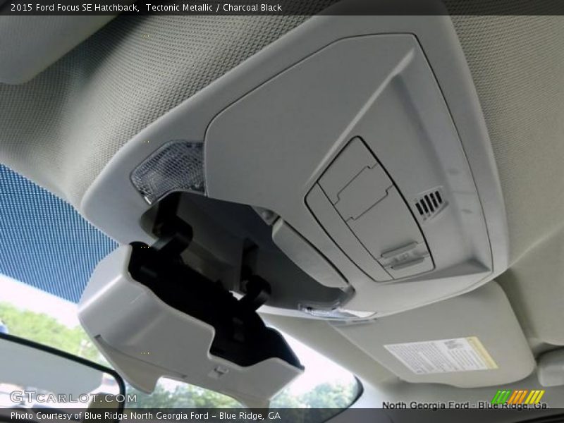 Tectonic Metallic / Charcoal Black 2015 Ford Focus SE Hatchback