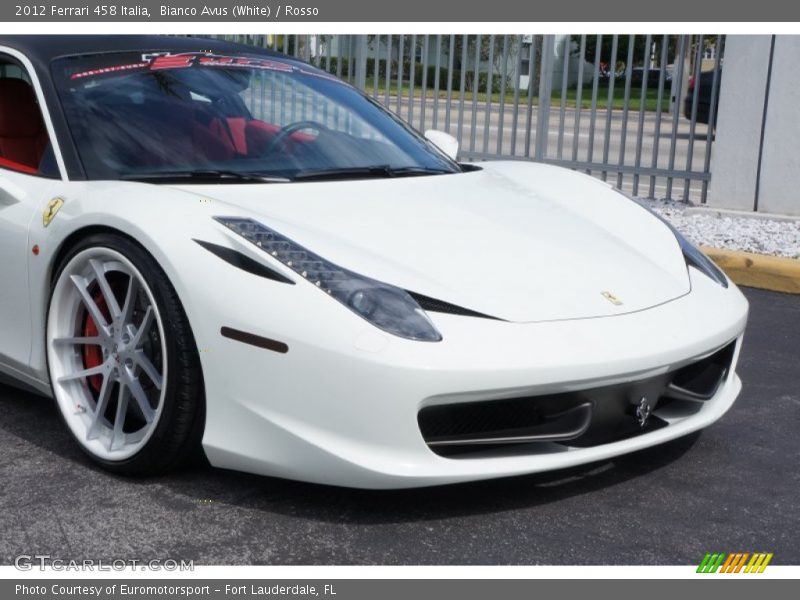 Bianco Avus (White) / Rosso 2012 Ferrari 458 Italia