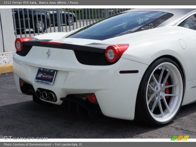 Bianco Avus (White) / Rosso 2012 Ferrari 458 Italia