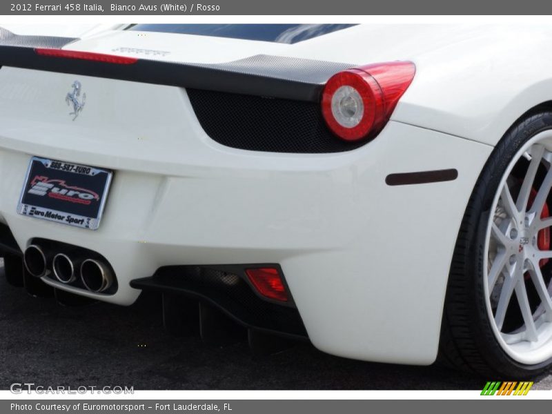 Bianco Avus (White) / Rosso 2012 Ferrari 458 Italia