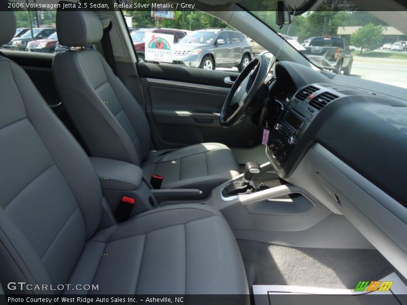 Reflex Silver Metallic / Grey 2006 Volkswagen Jetta 2.5 Sedan