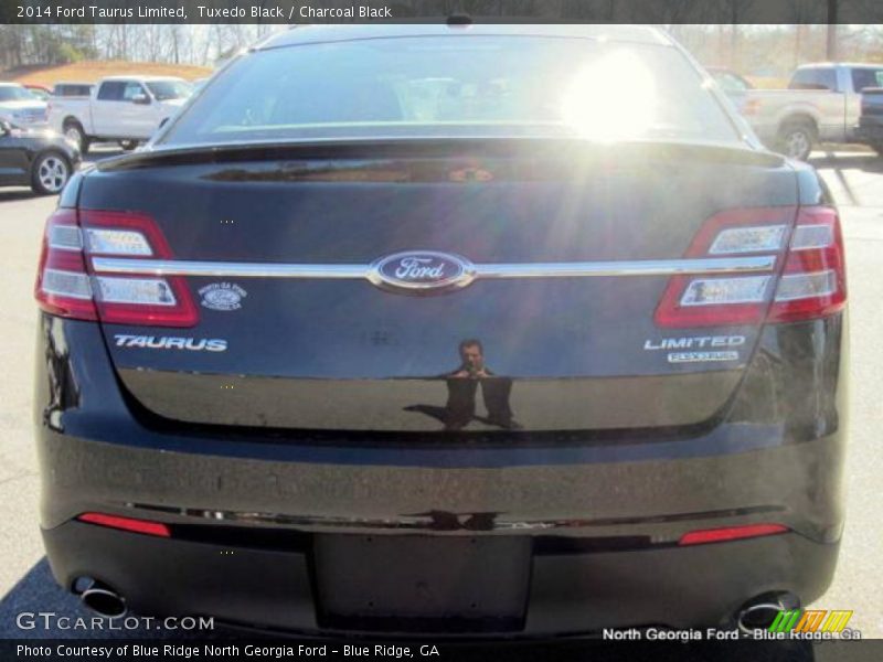 Tuxedo Black / Charcoal Black 2014 Ford Taurus Limited