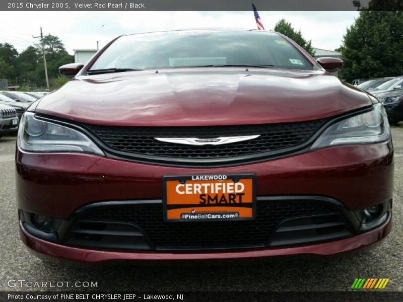 Velvet Red Pearl / Black 2015 Chrysler 200 S