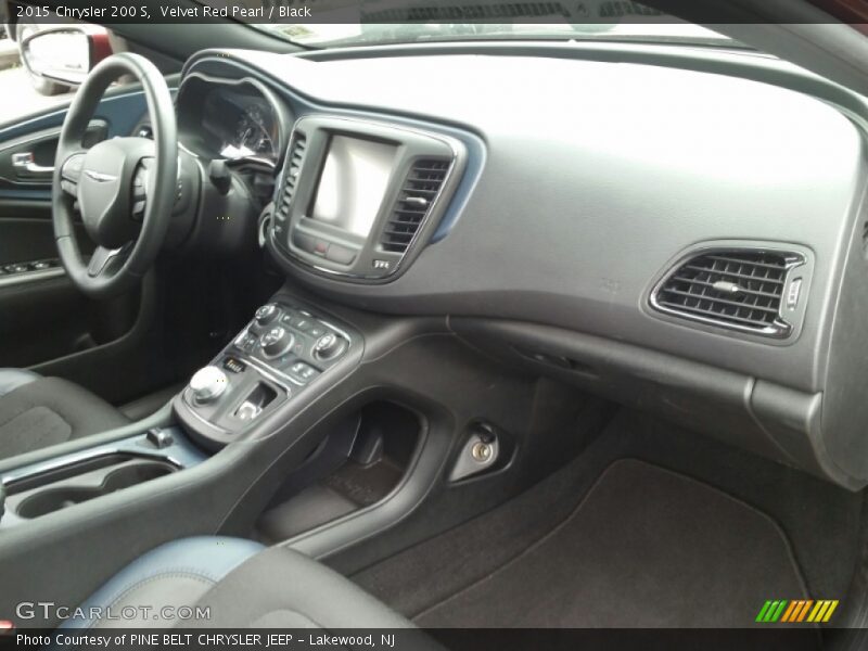 Velvet Red Pearl / Black 2015 Chrysler 200 S