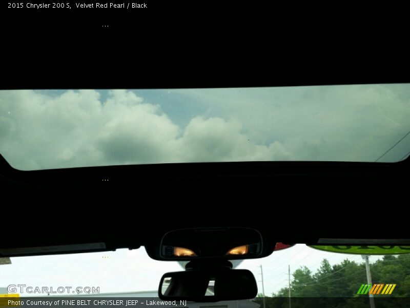 Velvet Red Pearl / Black 2015 Chrysler 200 S