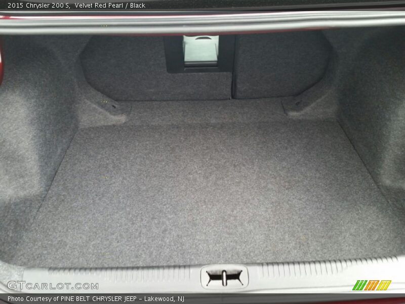 Velvet Red Pearl / Black 2015 Chrysler 200 S