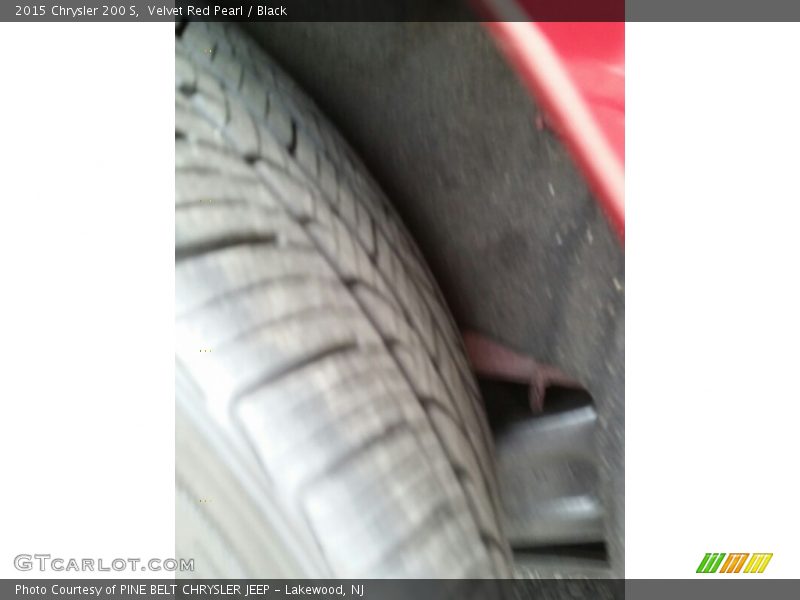 Velvet Red Pearl / Black 2015 Chrysler 200 S