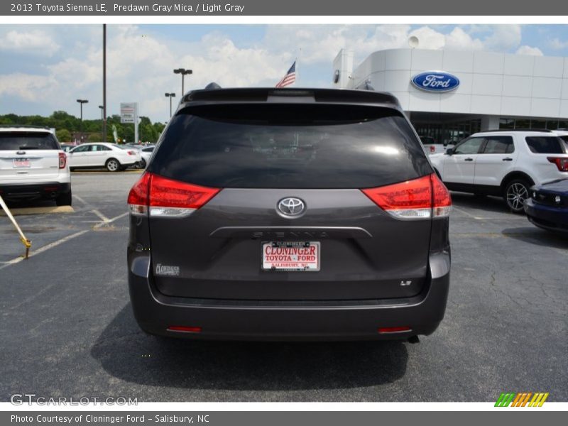 Predawn Gray Mica / Light Gray 2013 Toyota Sienna LE