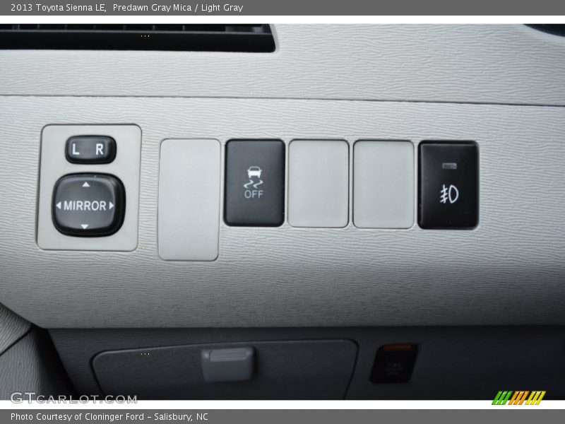 Predawn Gray Mica / Light Gray 2013 Toyota Sienna LE