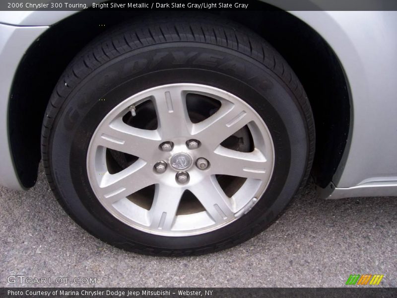 Bright Silver Metallic / Dark Slate Gray/Light Slate Gray 2006 Chrysler 300 Touring