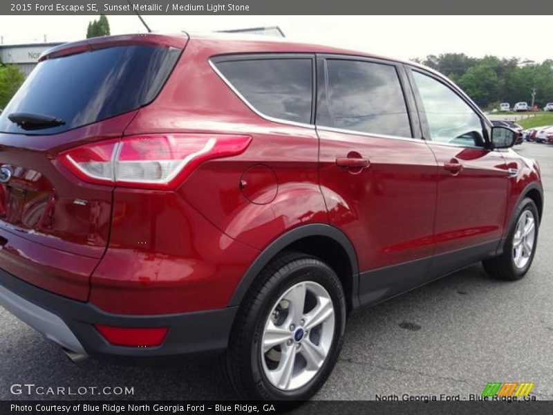 Sunset Metallic / Medium Light Stone 2015 Ford Escape SE