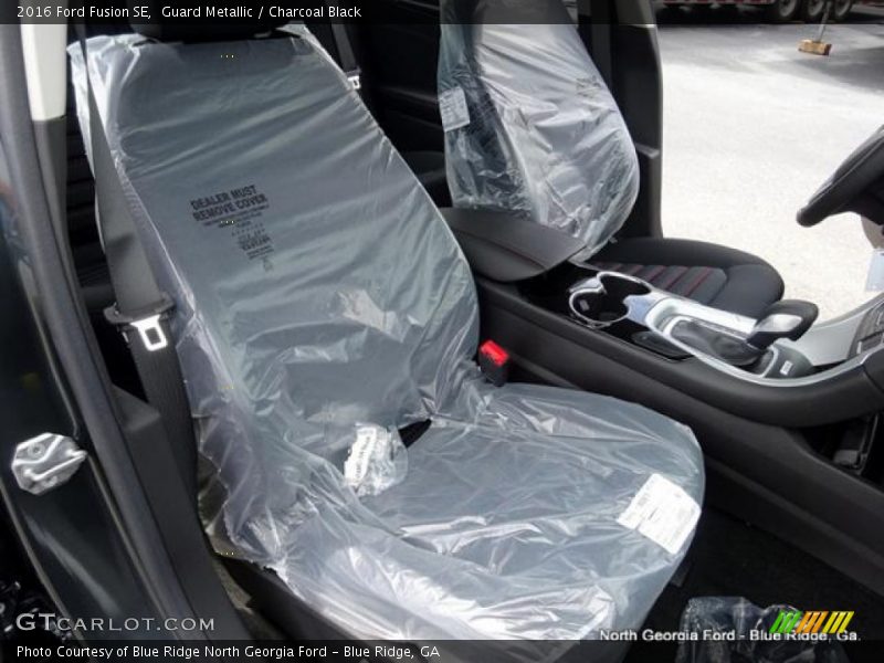 Guard Metallic / Charcoal Black 2016 Ford Fusion SE