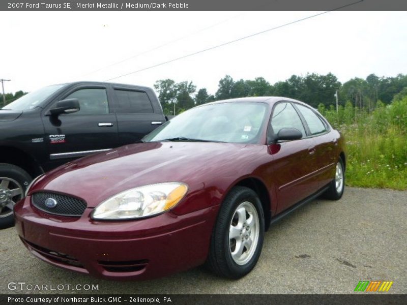 Merlot Metallic / Medium/Dark Pebble 2007 Ford Taurus SE