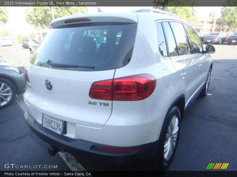 Pure White / Sandstone 2015 Volkswagen Tiguan SE