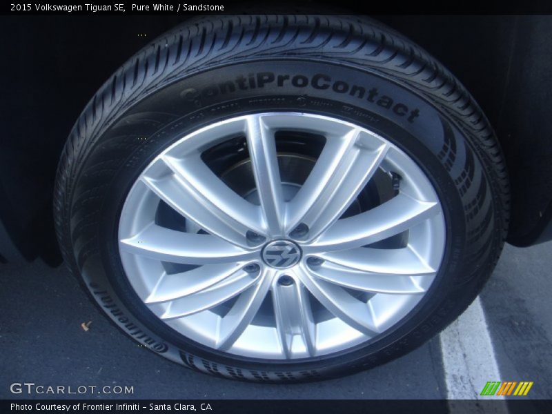 Pure White / Sandstone 2015 Volkswagen Tiguan SE