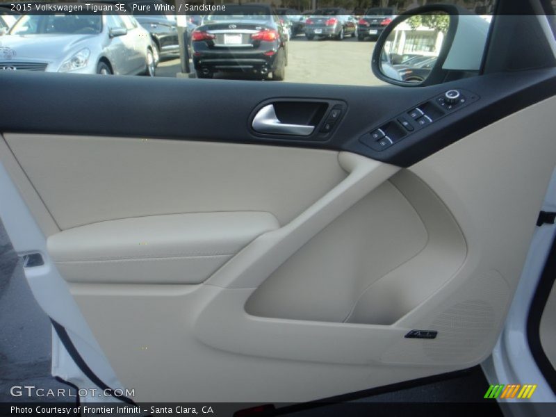 Pure White / Sandstone 2015 Volkswagen Tiguan SE