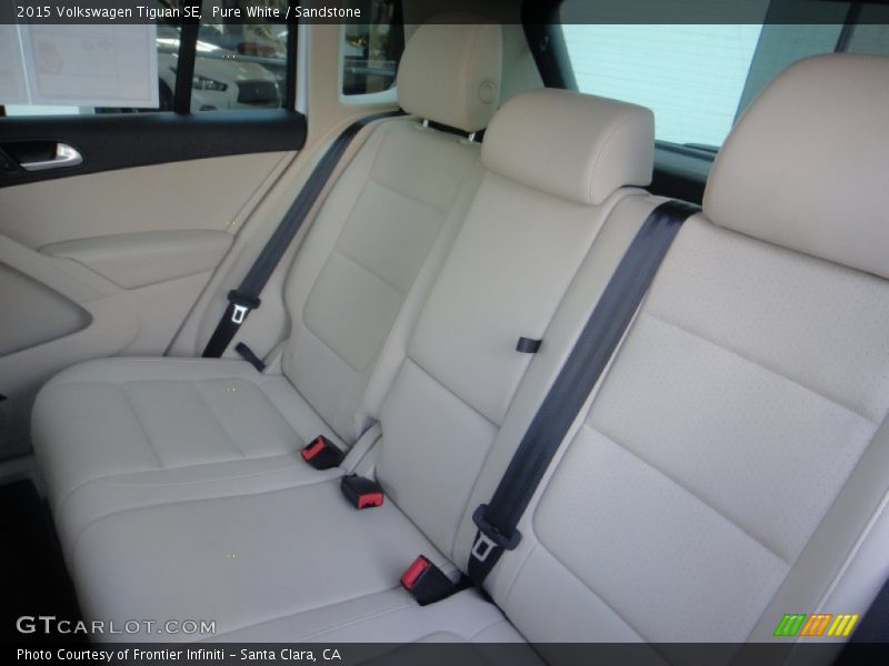 Pure White / Sandstone 2015 Volkswagen Tiguan SE