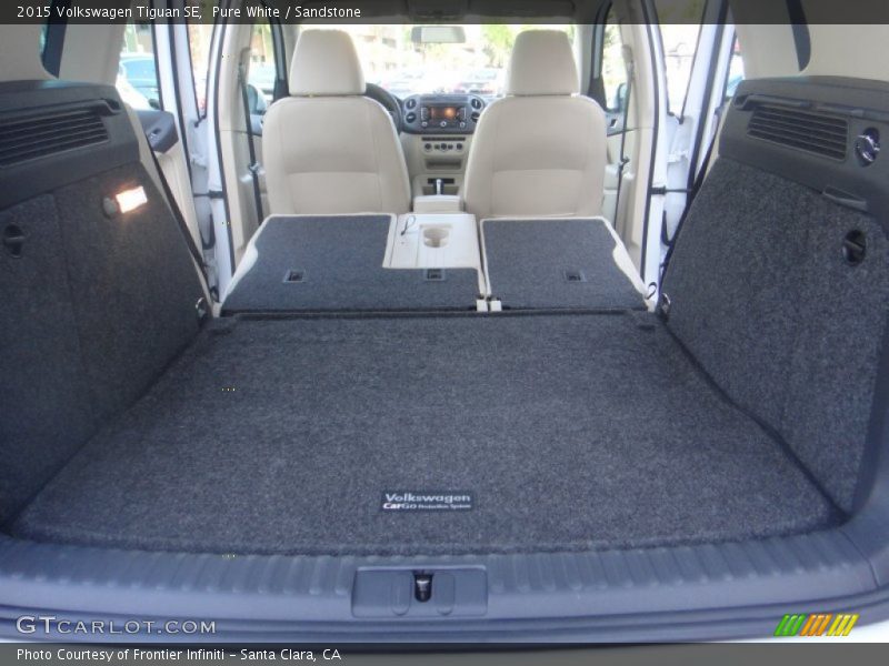 Pure White / Sandstone 2015 Volkswagen Tiguan SE