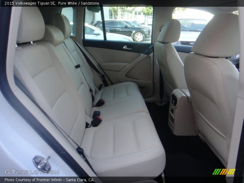 Pure White / Sandstone 2015 Volkswagen Tiguan SE