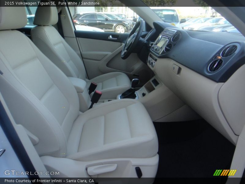 Pure White / Sandstone 2015 Volkswagen Tiguan SE