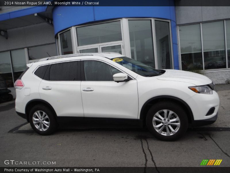 Moonlight White / Charcoal 2014 Nissan Rogue SV AWD