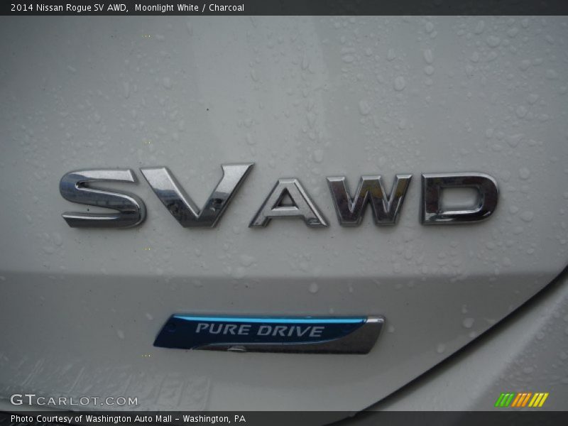 Moonlight White / Charcoal 2014 Nissan Rogue SV AWD