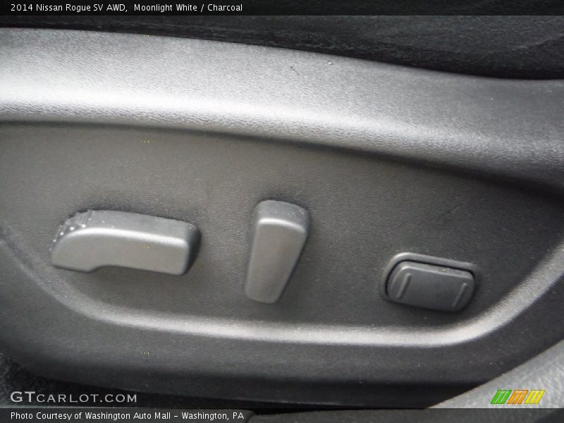 Moonlight White / Charcoal 2014 Nissan Rogue SV AWD