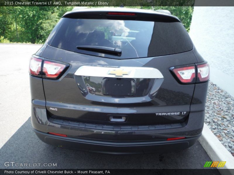 Tungsten Metallic / Ebony 2015 Chevrolet Traverse LT AWD