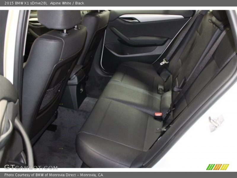 Alpine White / Black 2015 BMW X1 sDrive28i