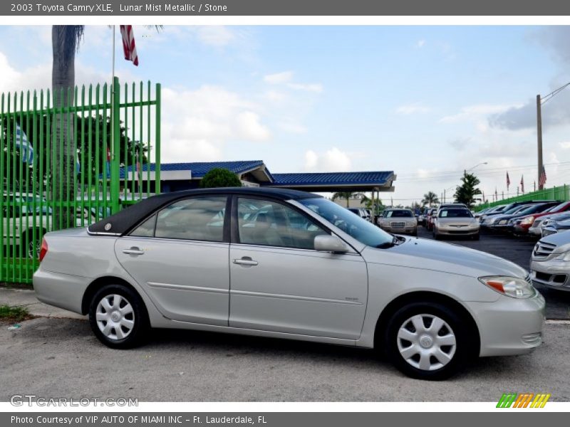 Lunar Mist Metallic / Stone 2003 Toyota Camry XLE
