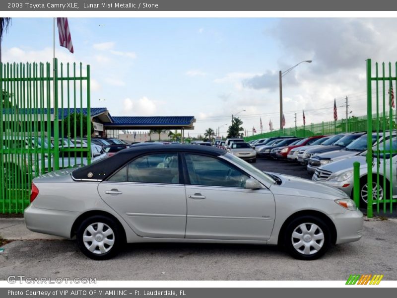 Lunar Mist Metallic / Stone 2003 Toyota Camry XLE