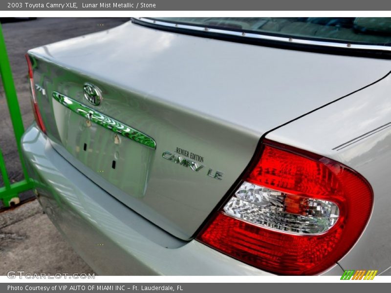 Lunar Mist Metallic / Stone 2003 Toyota Camry XLE