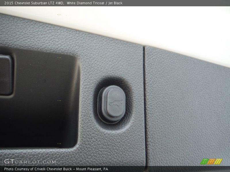 White Diamond Tricoat / Jet Black 2015 Chevrolet Suburban LTZ 4WD