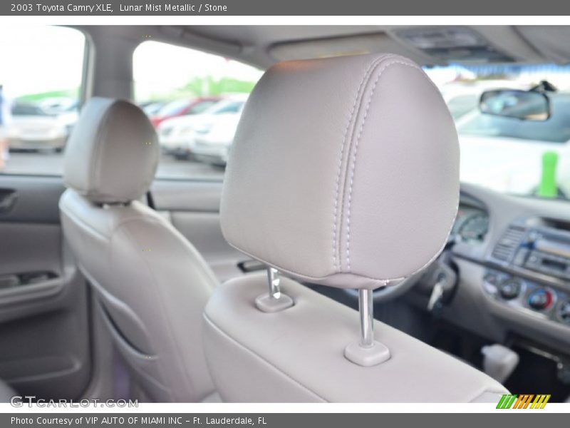 Lunar Mist Metallic / Stone 2003 Toyota Camry XLE