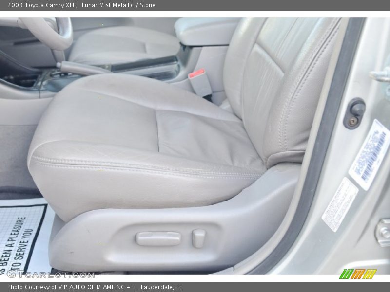 Lunar Mist Metallic / Stone 2003 Toyota Camry XLE