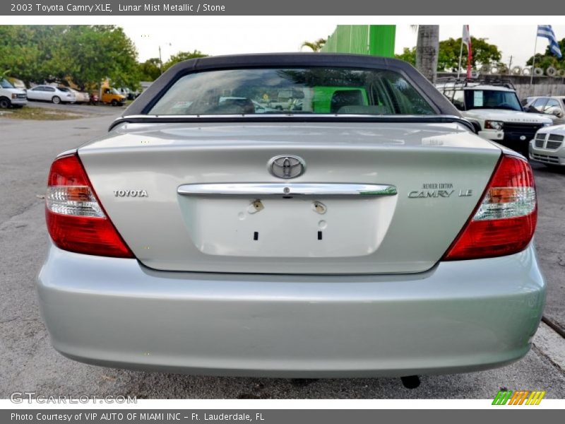 Lunar Mist Metallic / Stone 2003 Toyota Camry XLE