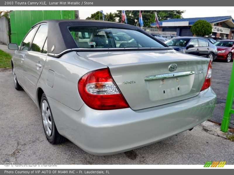 Lunar Mist Metallic / Stone 2003 Toyota Camry XLE