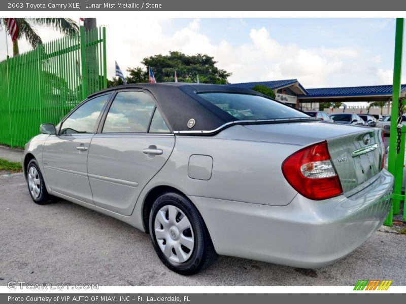 Lunar Mist Metallic / Stone 2003 Toyota Camry XLE