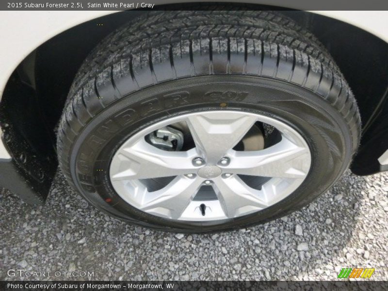 Satin White Pearl / Gray 2015 Subaru Forester 2.5i