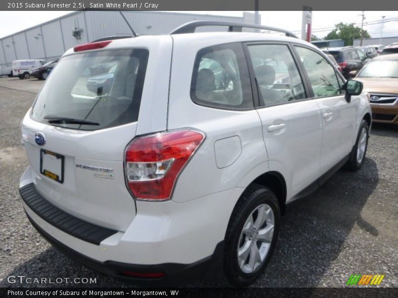 Satin White Pearl / Gray 2015 Subaru Forester 2.5i
